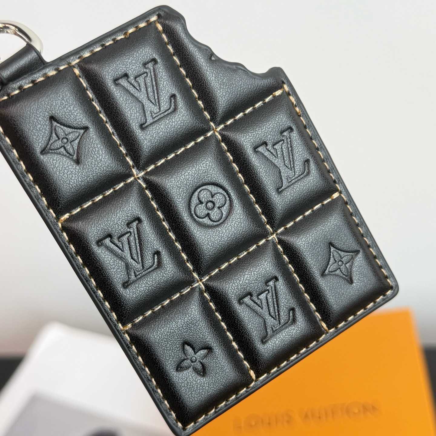 Louis Vuitton LV Chocolate Bar Figurine Key Holder And Bag Charm   M01478 - DesignerGu