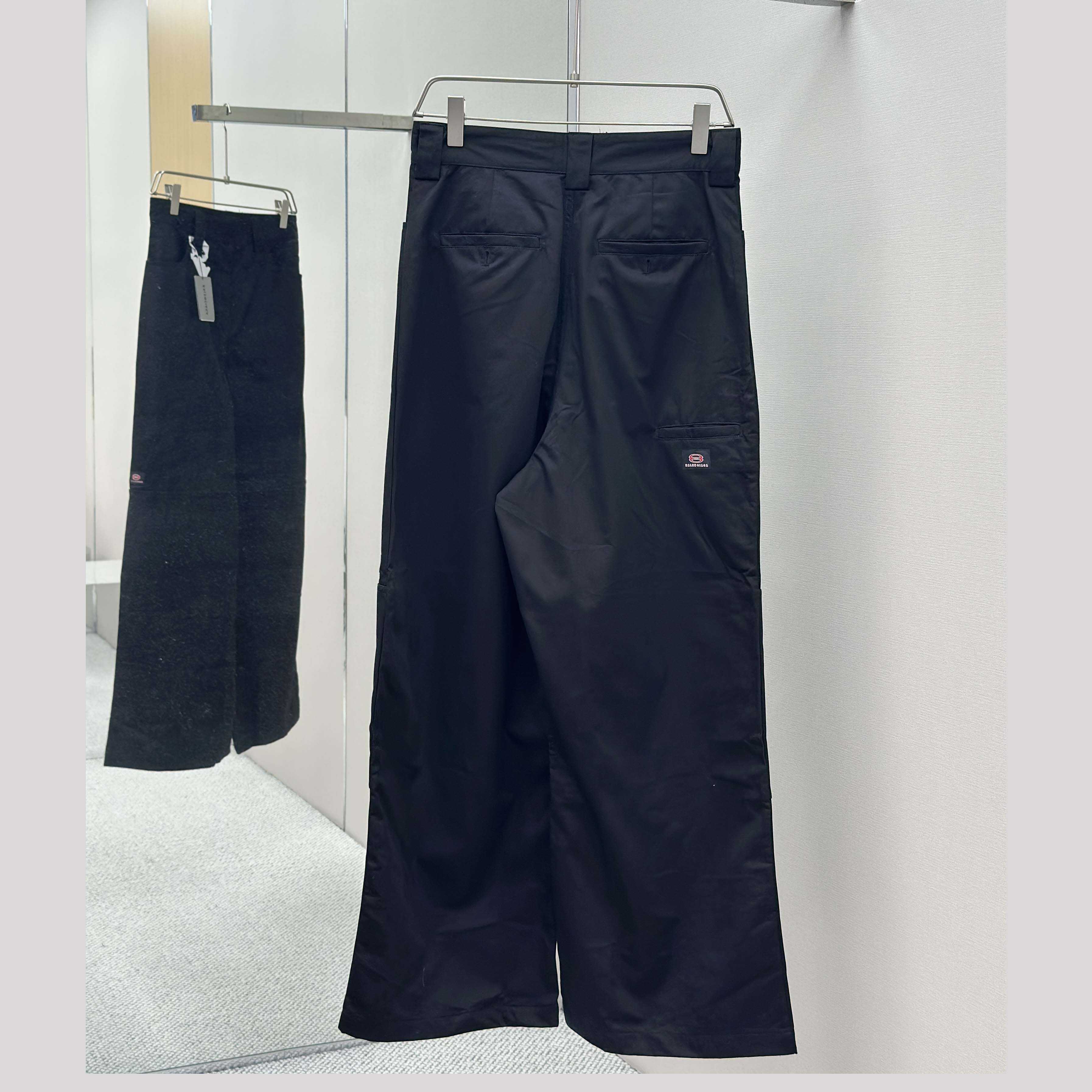 Balenciaga Workwear Utility Pants In Black - DesignerGu