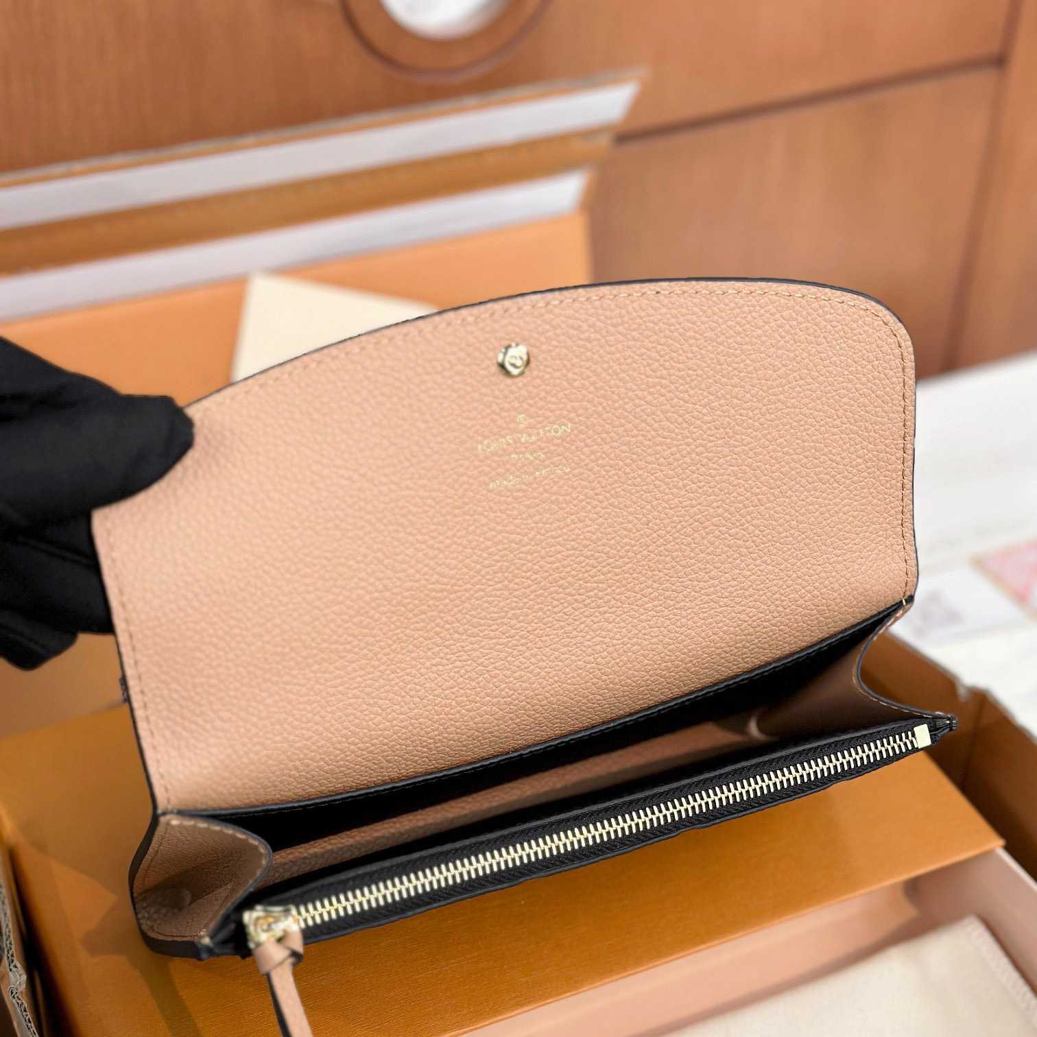 Louis Vuitton Emilie Wallet  M62369 - DesignerGu