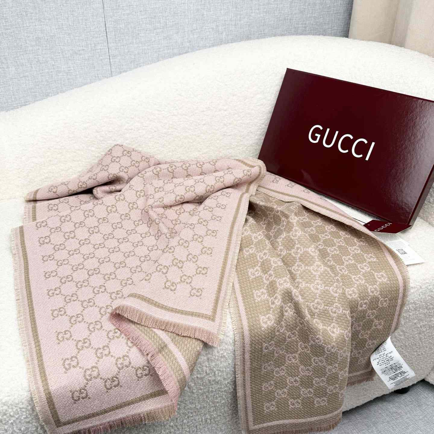 Gucci GG Wool Scarf - DesignerGu