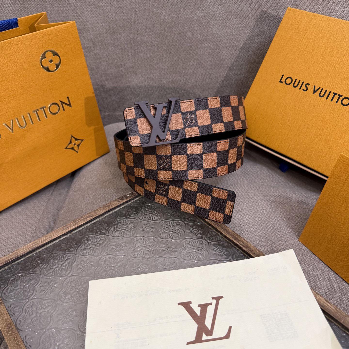 Louis Vuitton 40mm Reversible Belt  - DesignerGu