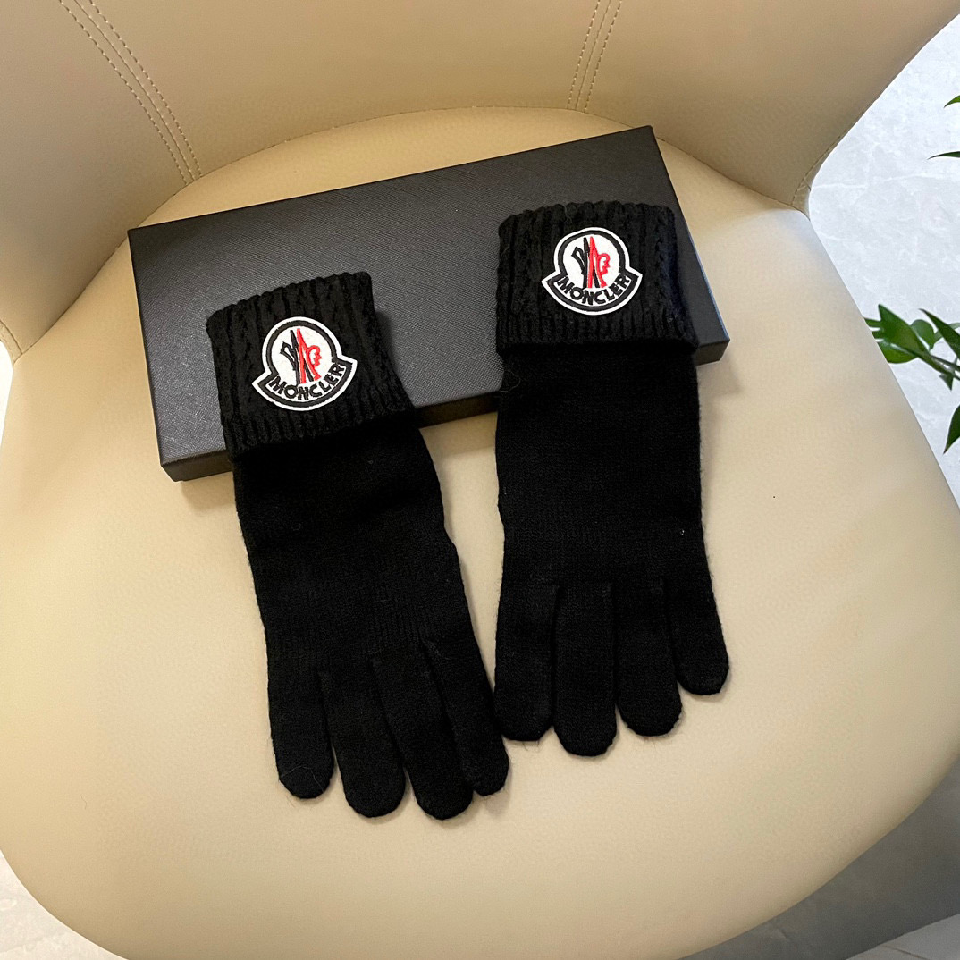 Moncler Gloves  - DesignerGu