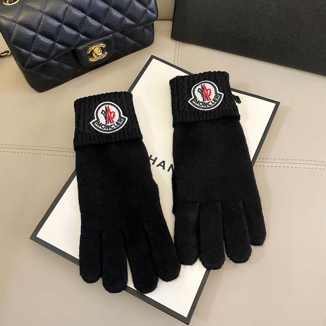 Moncler Gloves  - DesignerGu