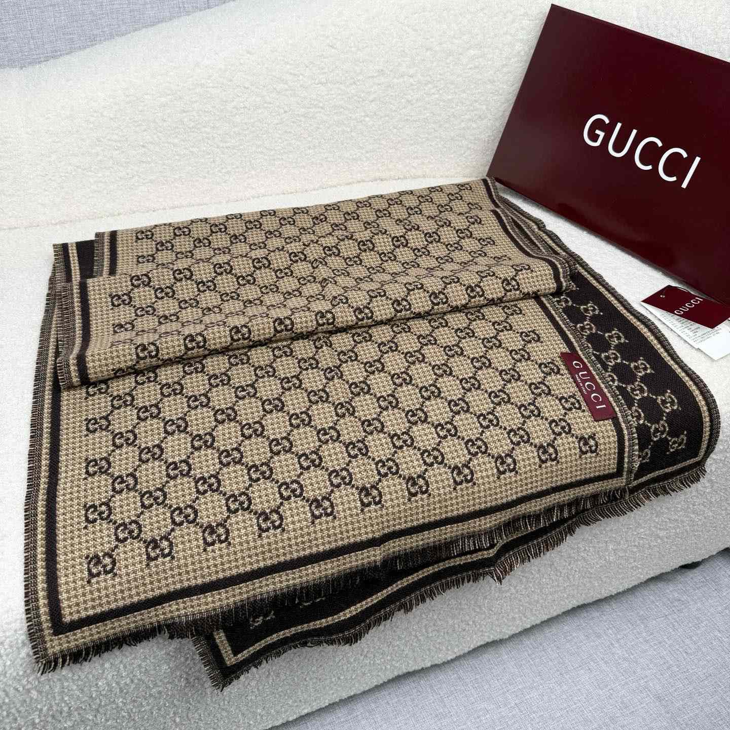 Gucci GG Wool Jacquard Scarf - DesignerGu