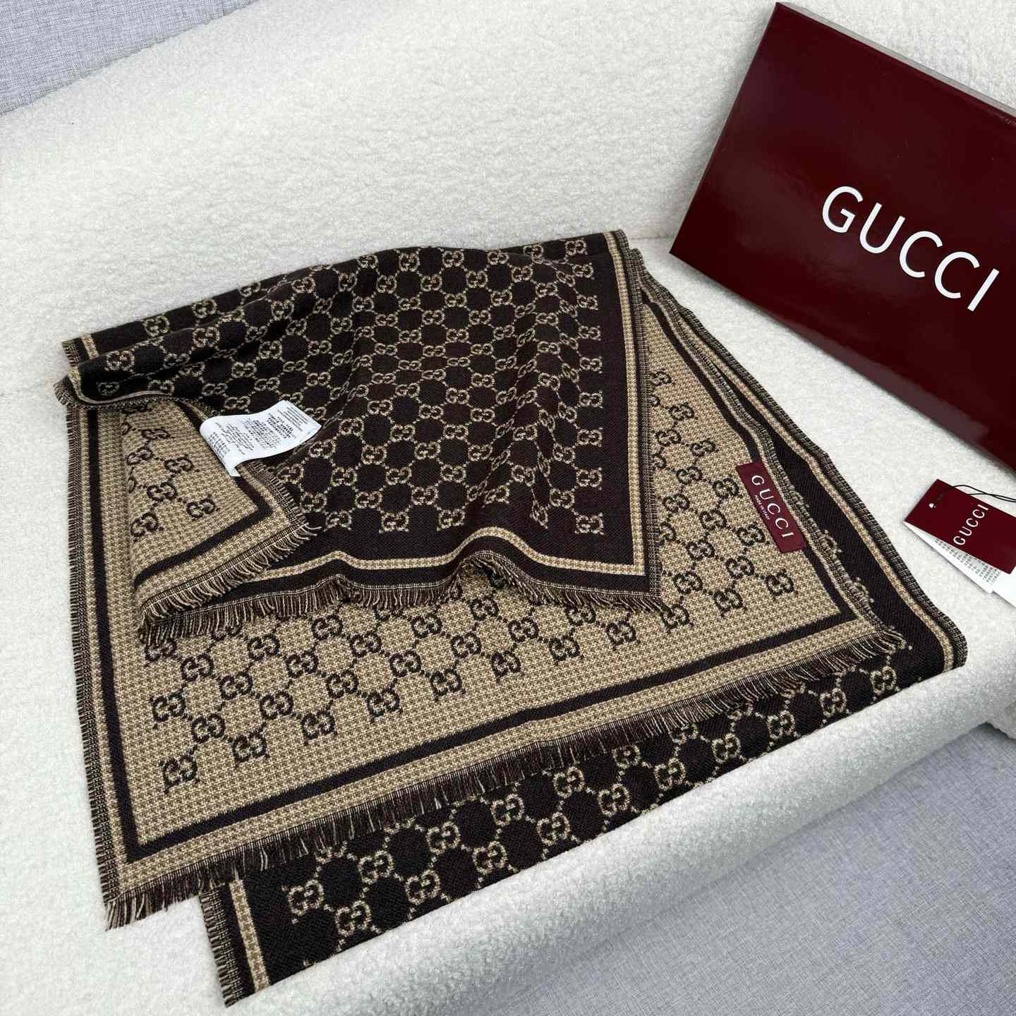 Gucci GG Wool Jacquard Scarf - DesignerGu