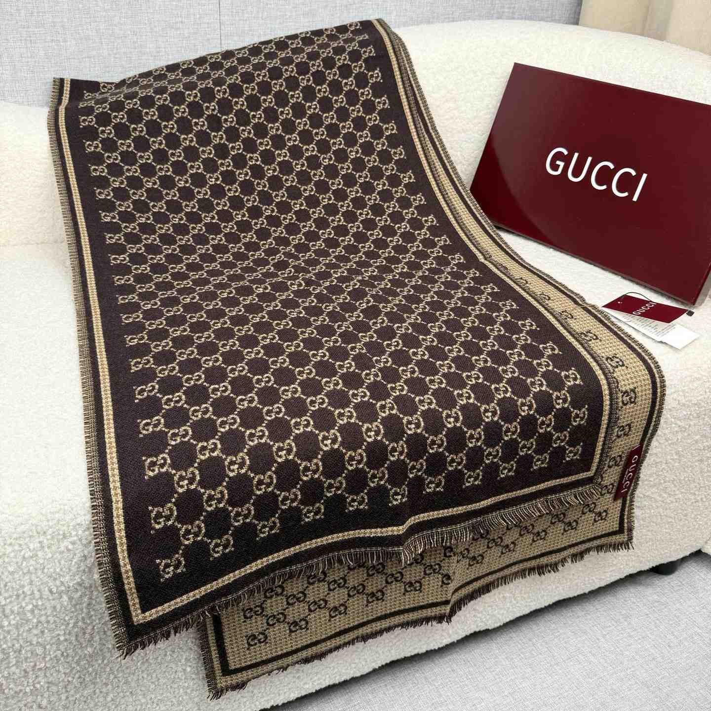 Gucci GG Wool Jacquard Scarf - DesignerGu