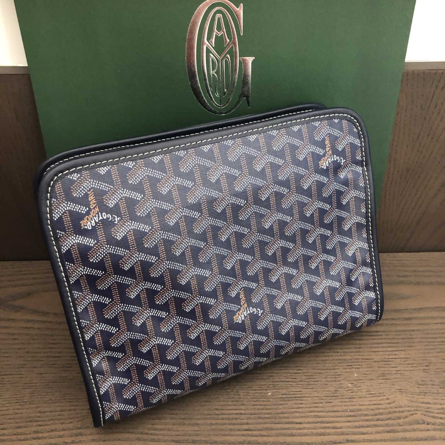 Goyard Jouvence MM Toiletry Bag - DesignerGu