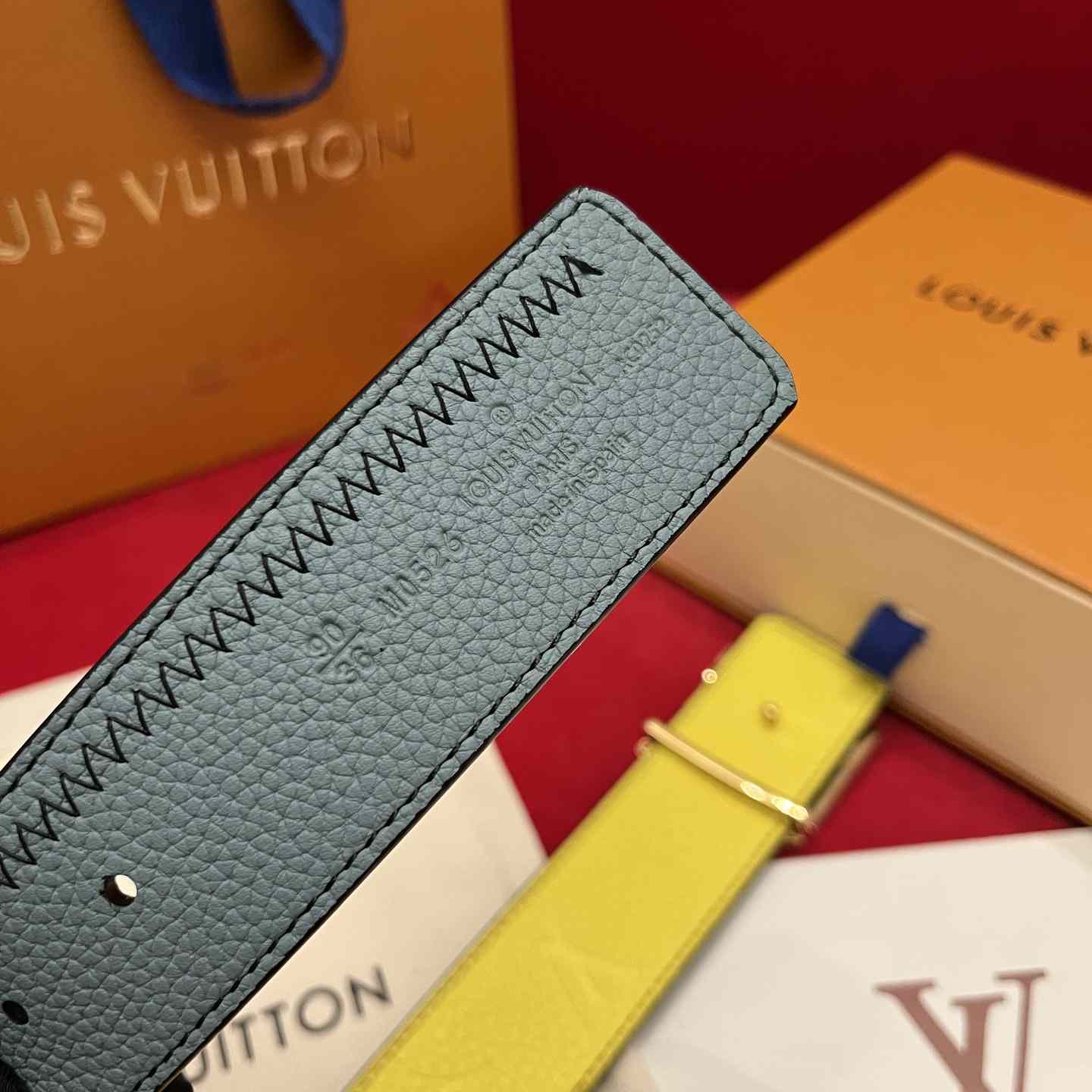 Louis Vuitton 40mm Reversible Belt  - DesignerGu
