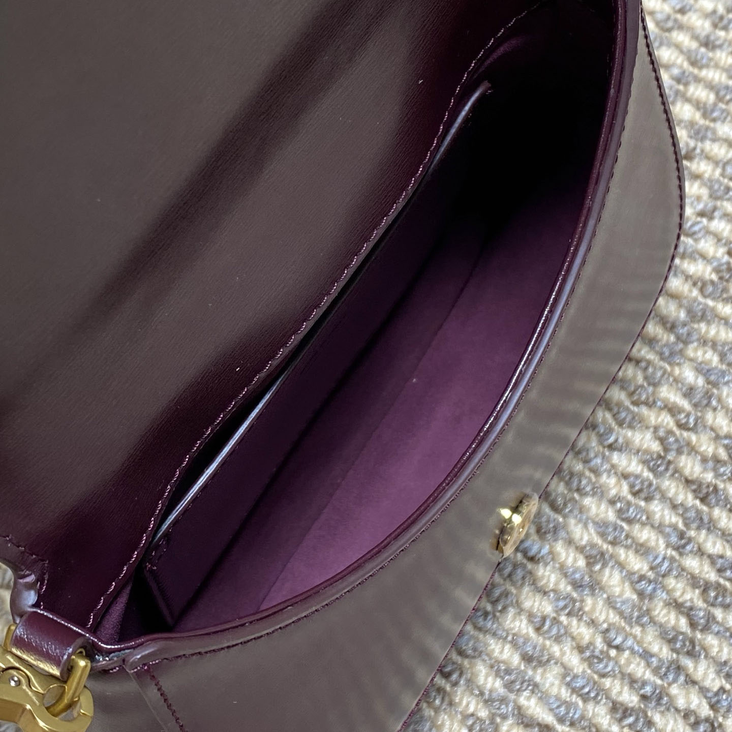 Saint Laurent Mini Voltaire Top Handle Bag In Patent Leather - DesignerGu