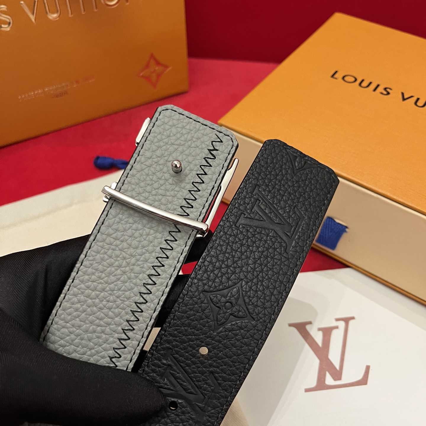 Louis Vuitton 40mm Reversible Belt  - DesignerGu