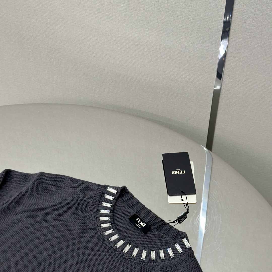 Fendi Pullover - DesignerGu