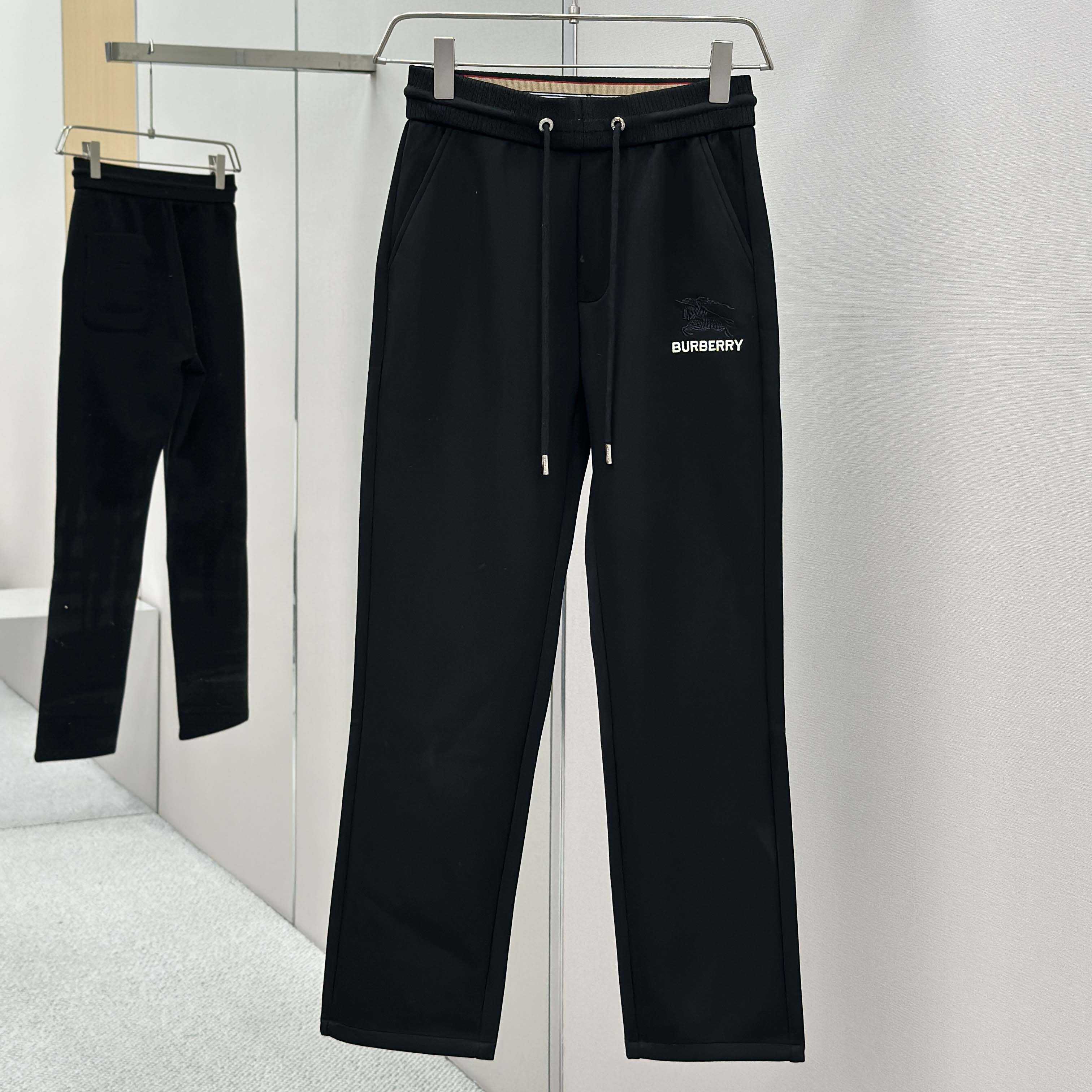 Burberry Black Cotton Pants - DesignerGu
