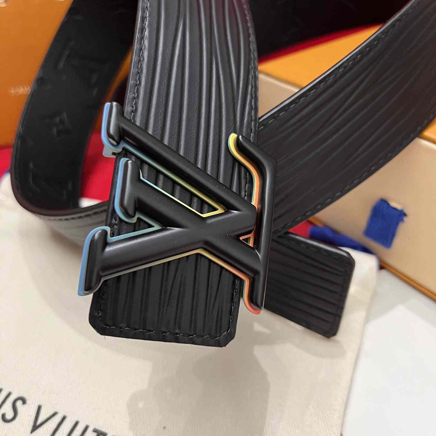 Louis Vuitton Reversible Belt  4cm - DesignerGu