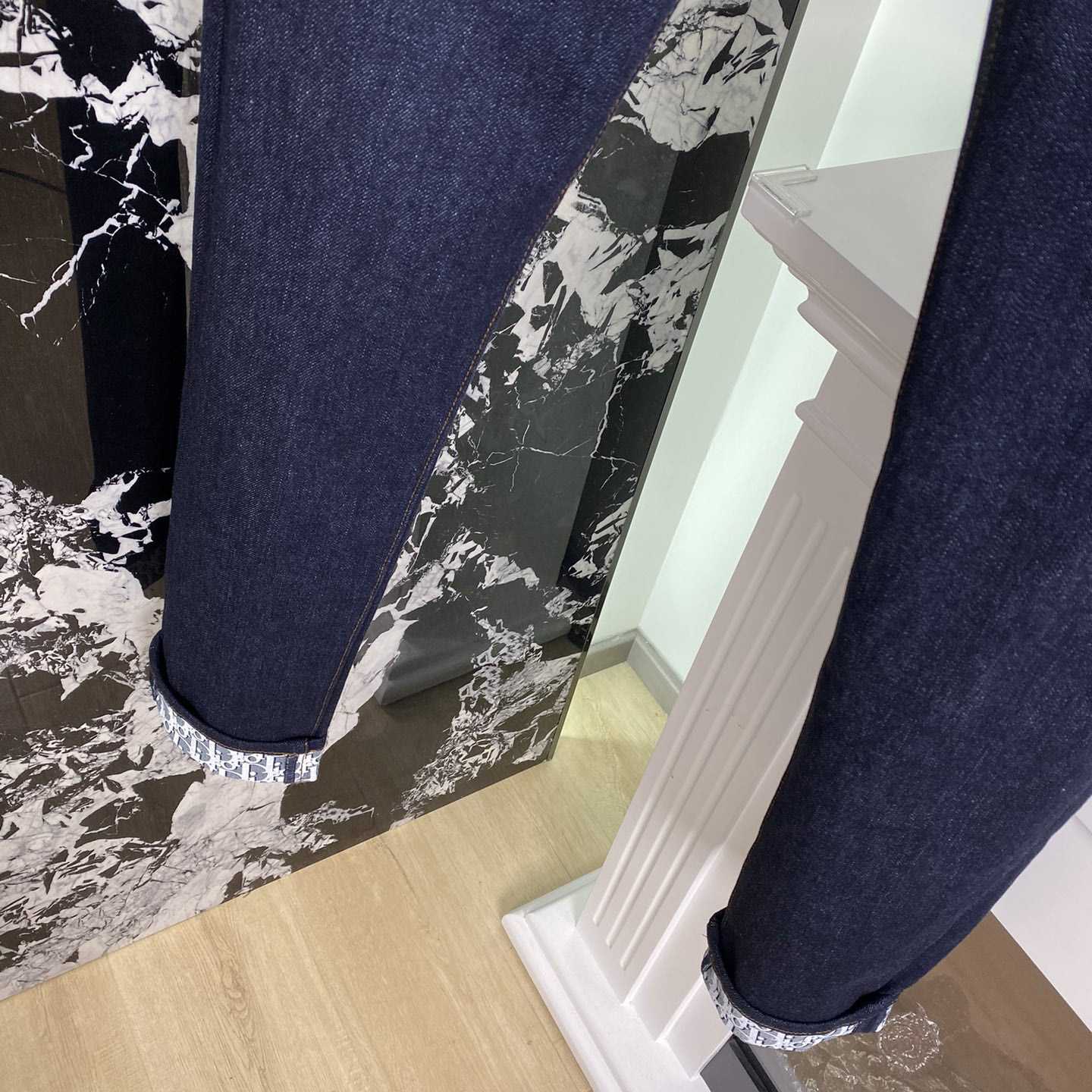 Dior Boyfriend Jeans  - DesignerGu