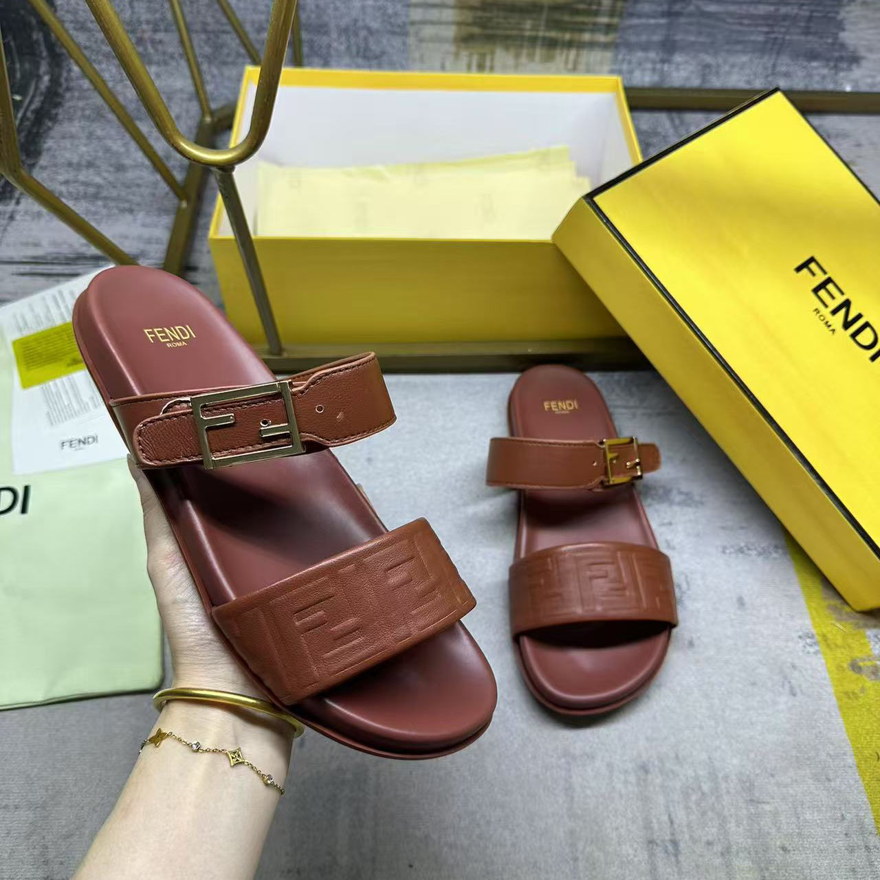 Fendi Feel Leather Double Strap Sandals - DesignerGu