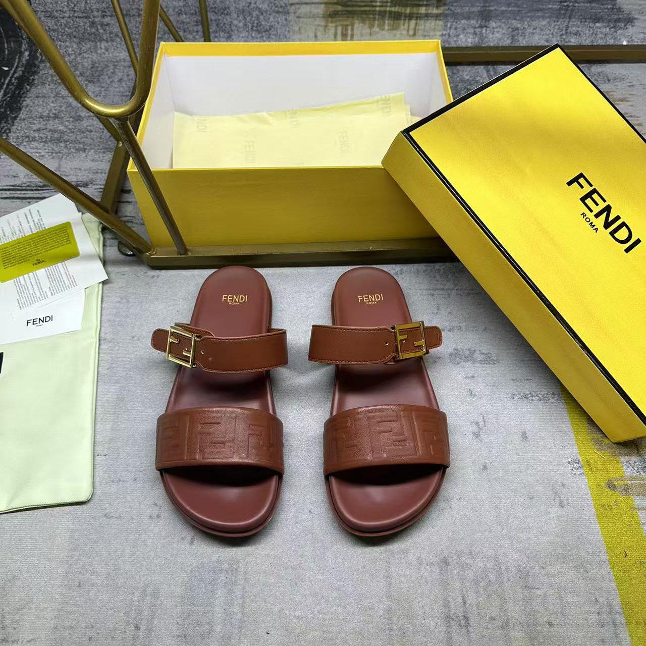 Fendi Feel Leather Double Strap Sandals - DesignerGu