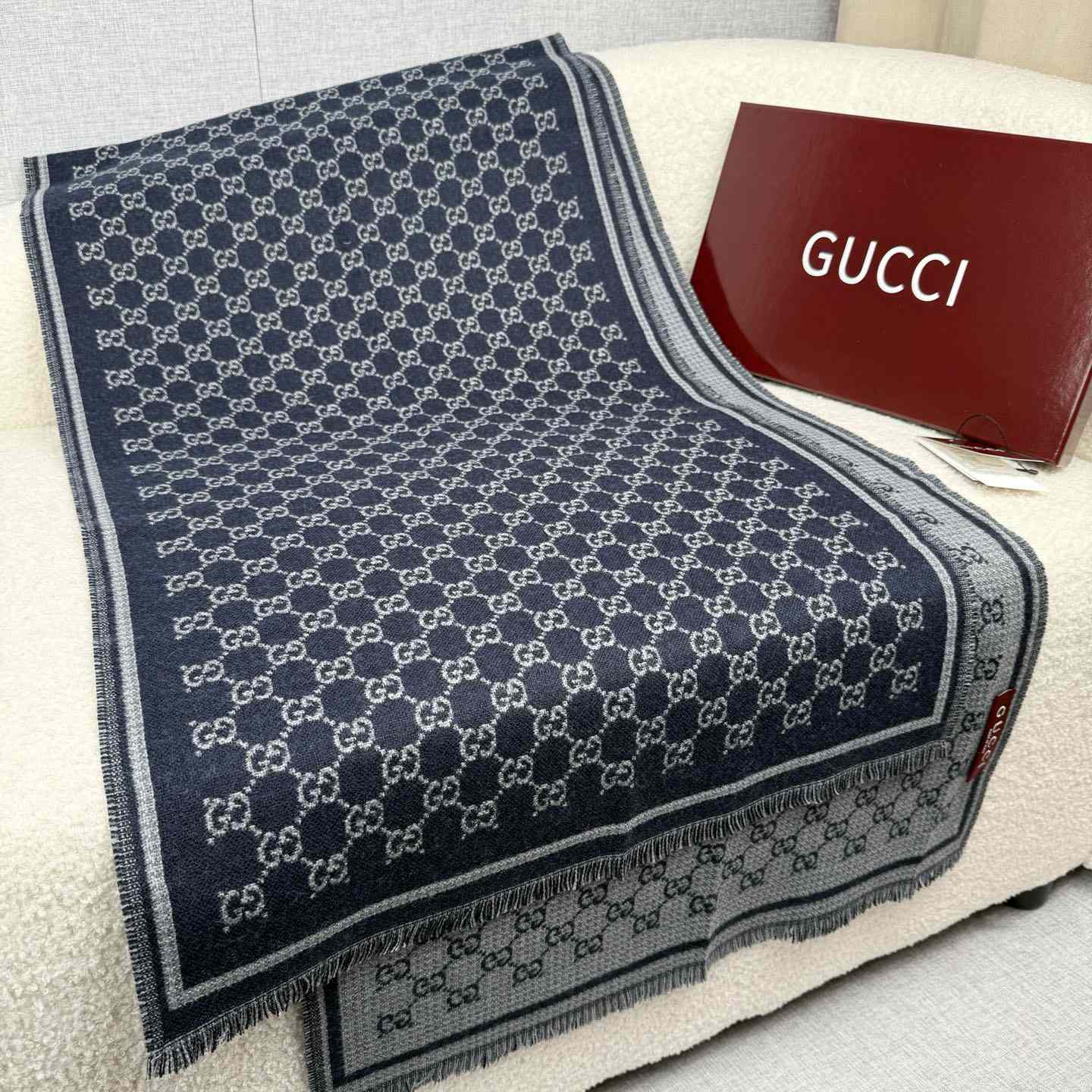 Gucci GG Wool Jacquard Scarf - DesignerGu