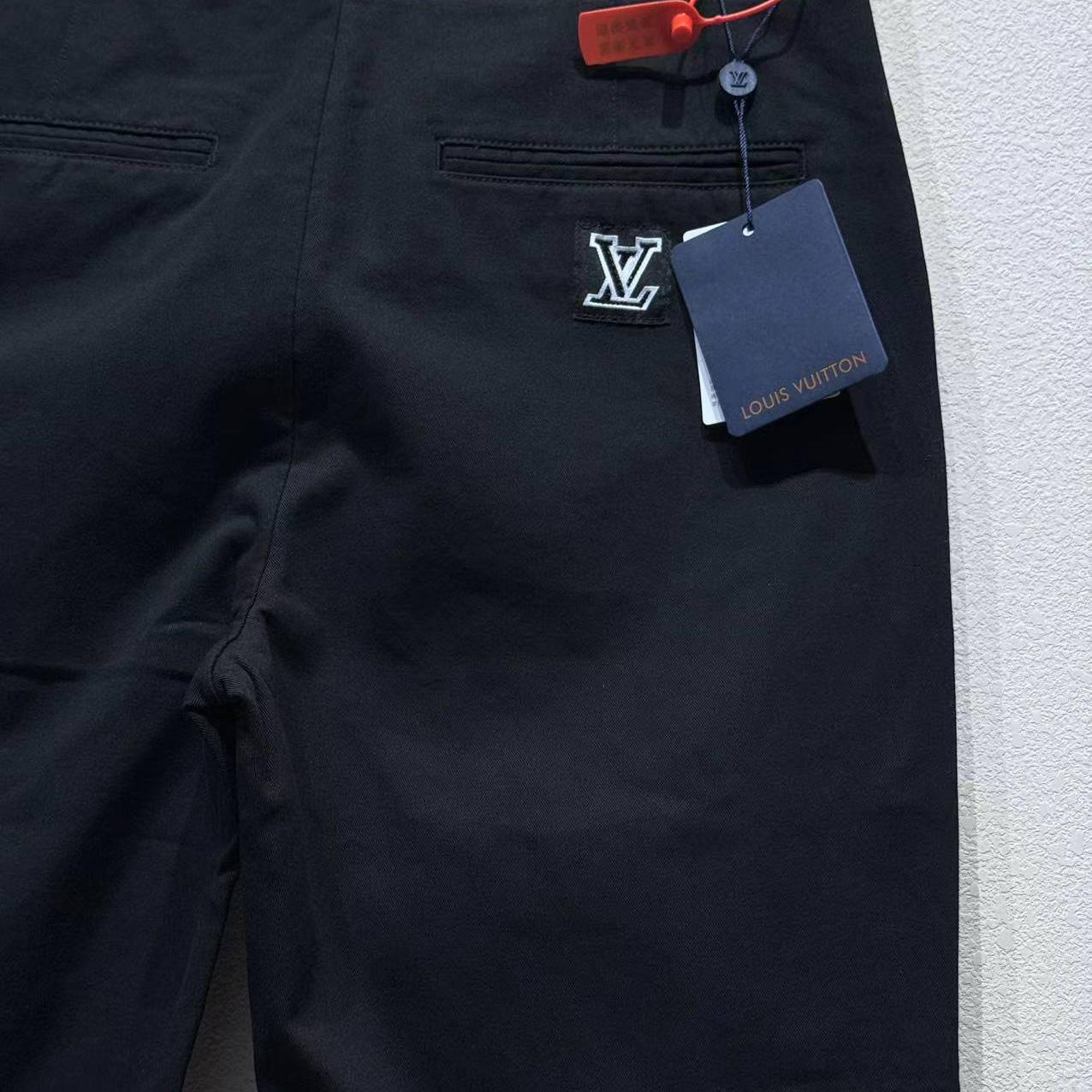 Louis Vuitton Flared Preppy Chino Pants   1AGTOB - DesignerGu