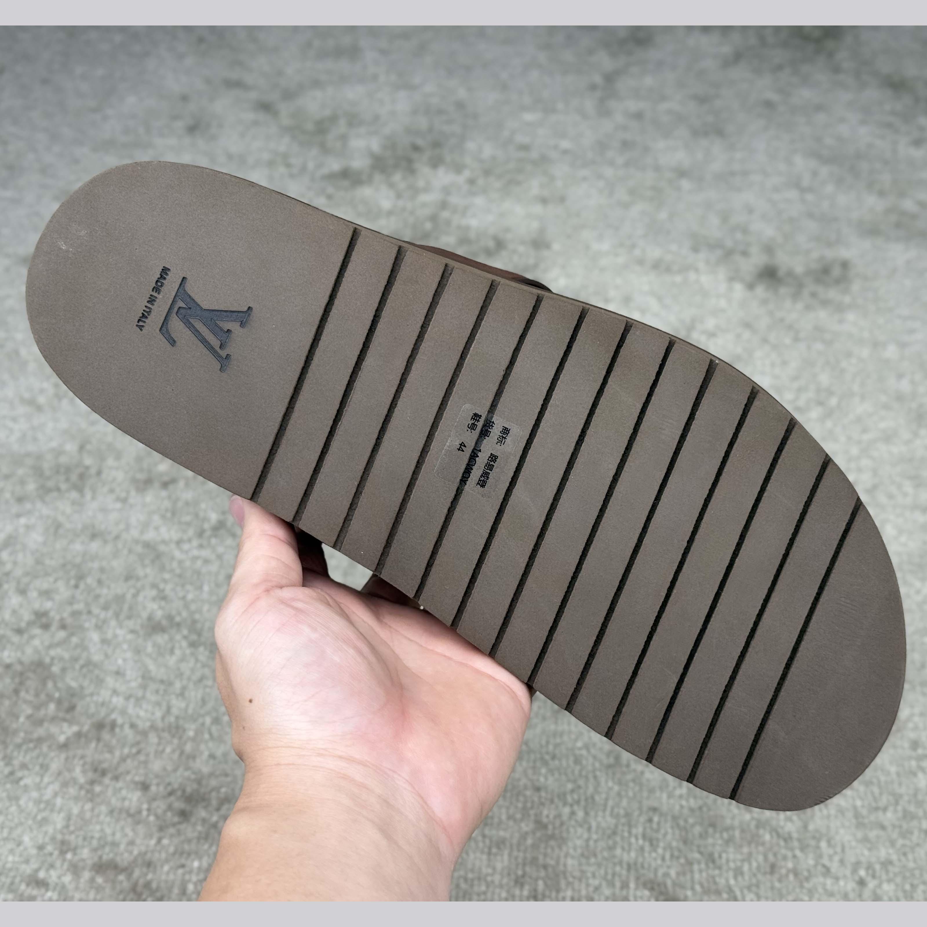 Louis Vuitton LV Oasis Mule    - DesignerGu