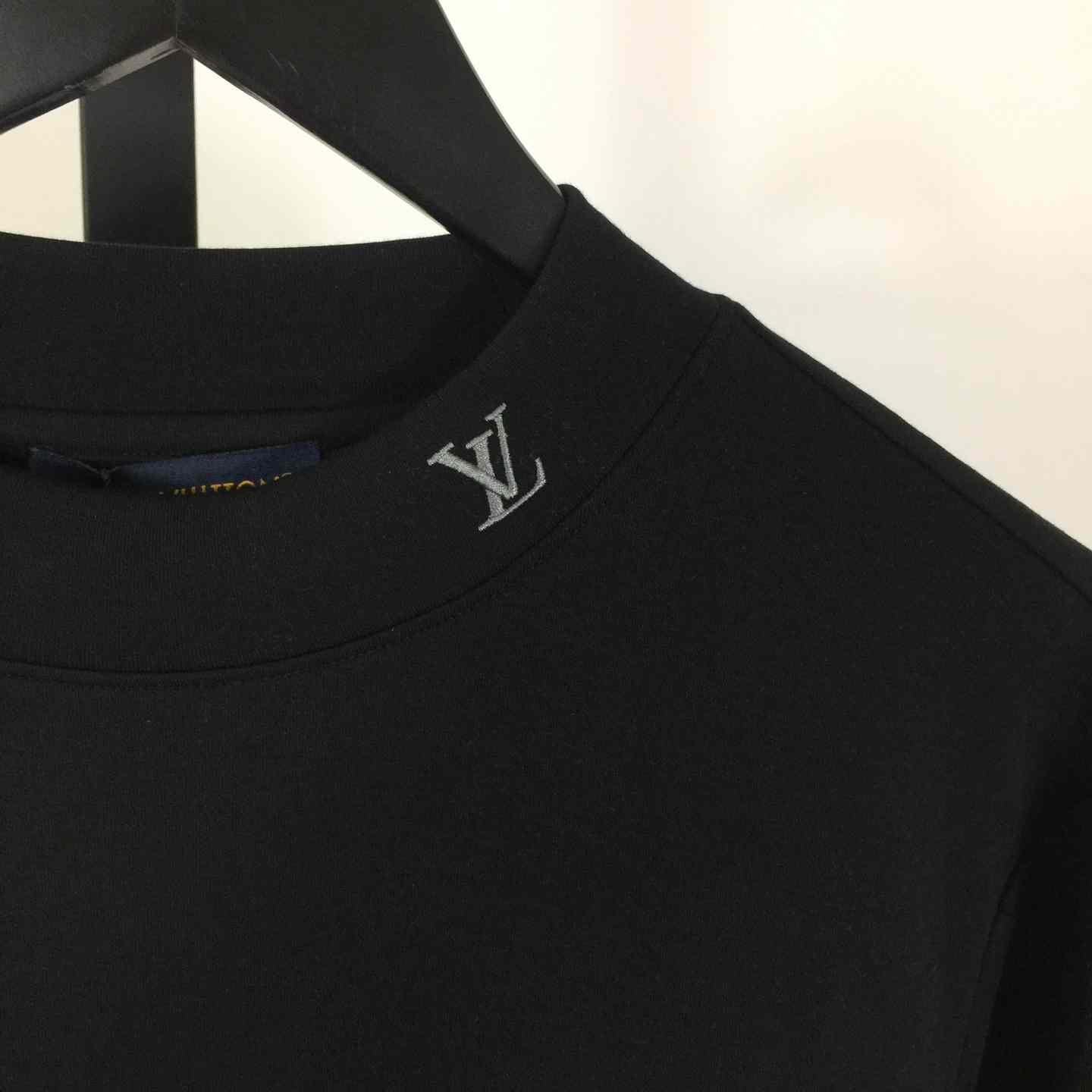 Louis Vuitton Embossed LV Long-Sleeved T-Shirt - DesignerGu