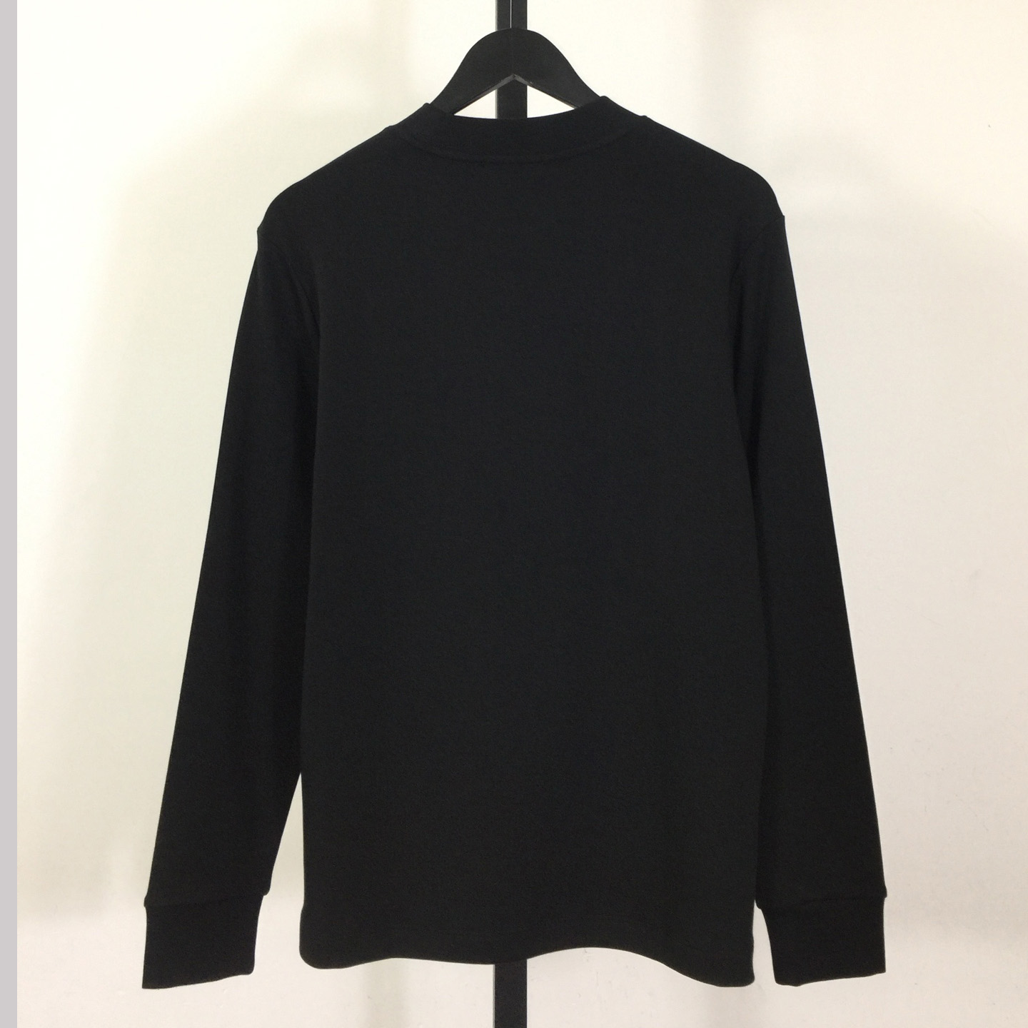 Louis Vuitton Embossed LV Long-Sleeved T-Shirt - DesignerGu