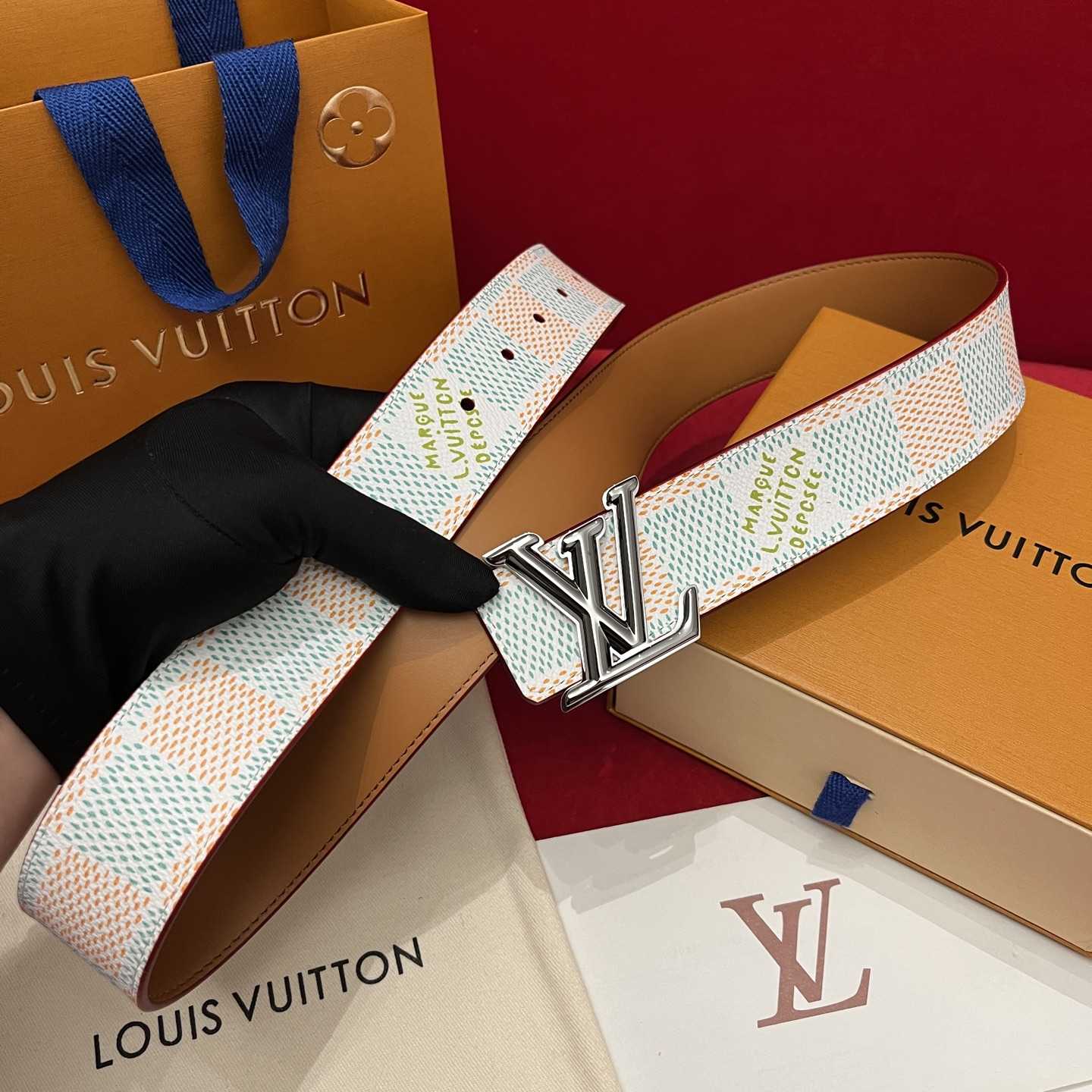 Louis Vuitton LV Initiales 40mm Reversible Belt  - DesignerGu