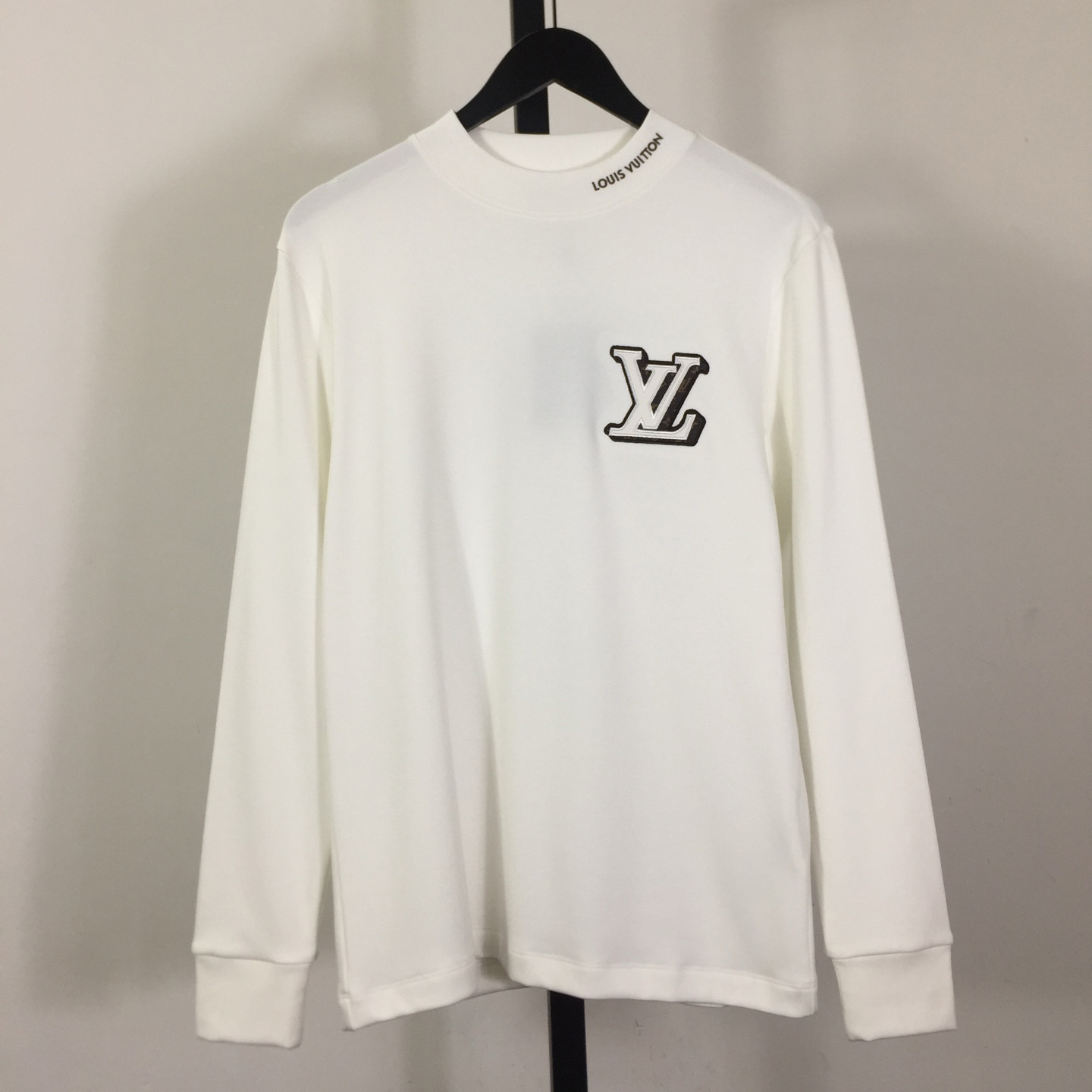 Louis Vuitton Embossed LV Long-Sleeved T-Shirt - DesignerGu