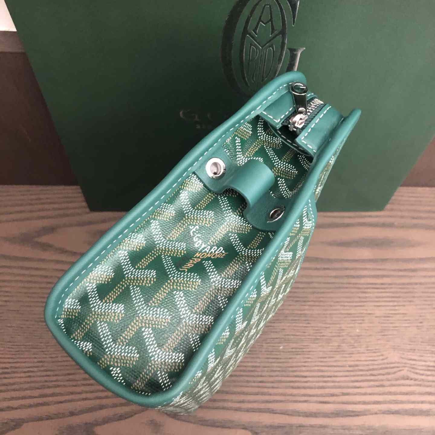 Goyard Jouvence MM Toiletry Bag - DesignerGu