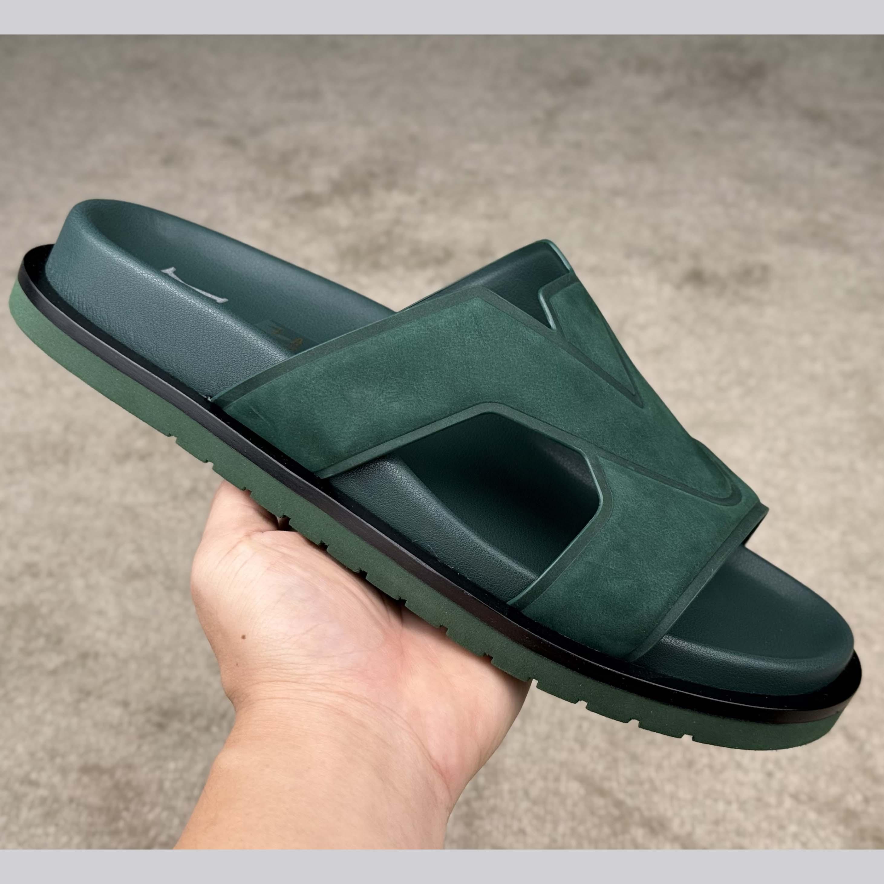 Louis Vuitton LV Oasis Mule    - DesignerGu
