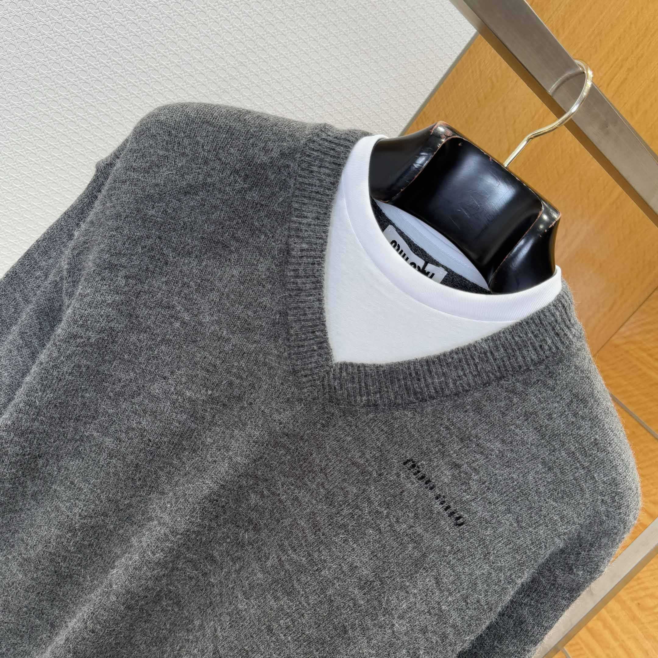 Miu Miu Cashmere V-neck Sweater - DesignerGu