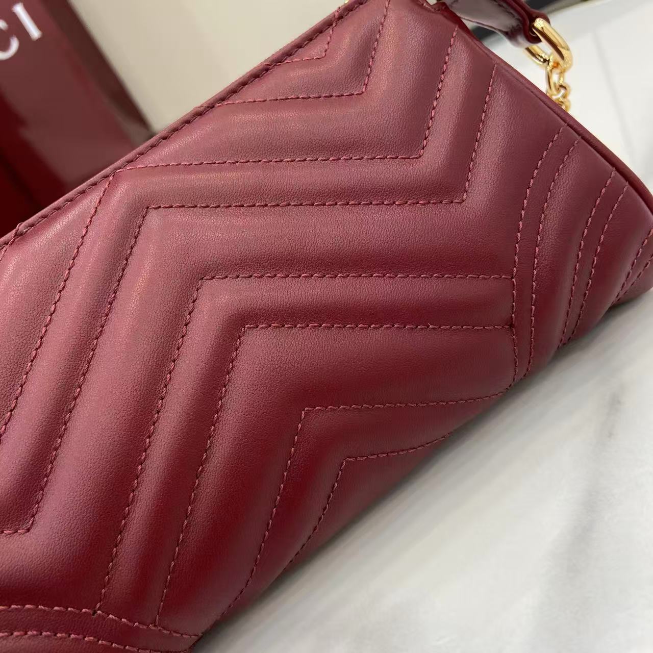 Gucci GG Marmont Small Shoulder Bag - DesignerGu