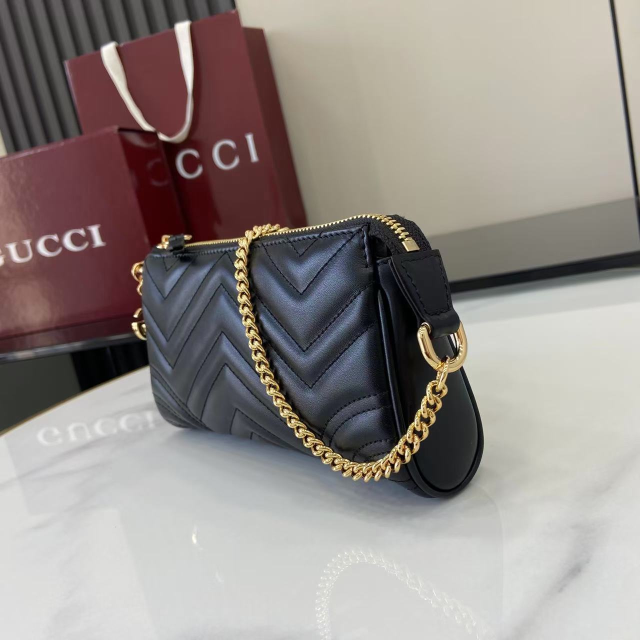 Gucci GG Marmont Small Shoulder Bag - DesignerGu