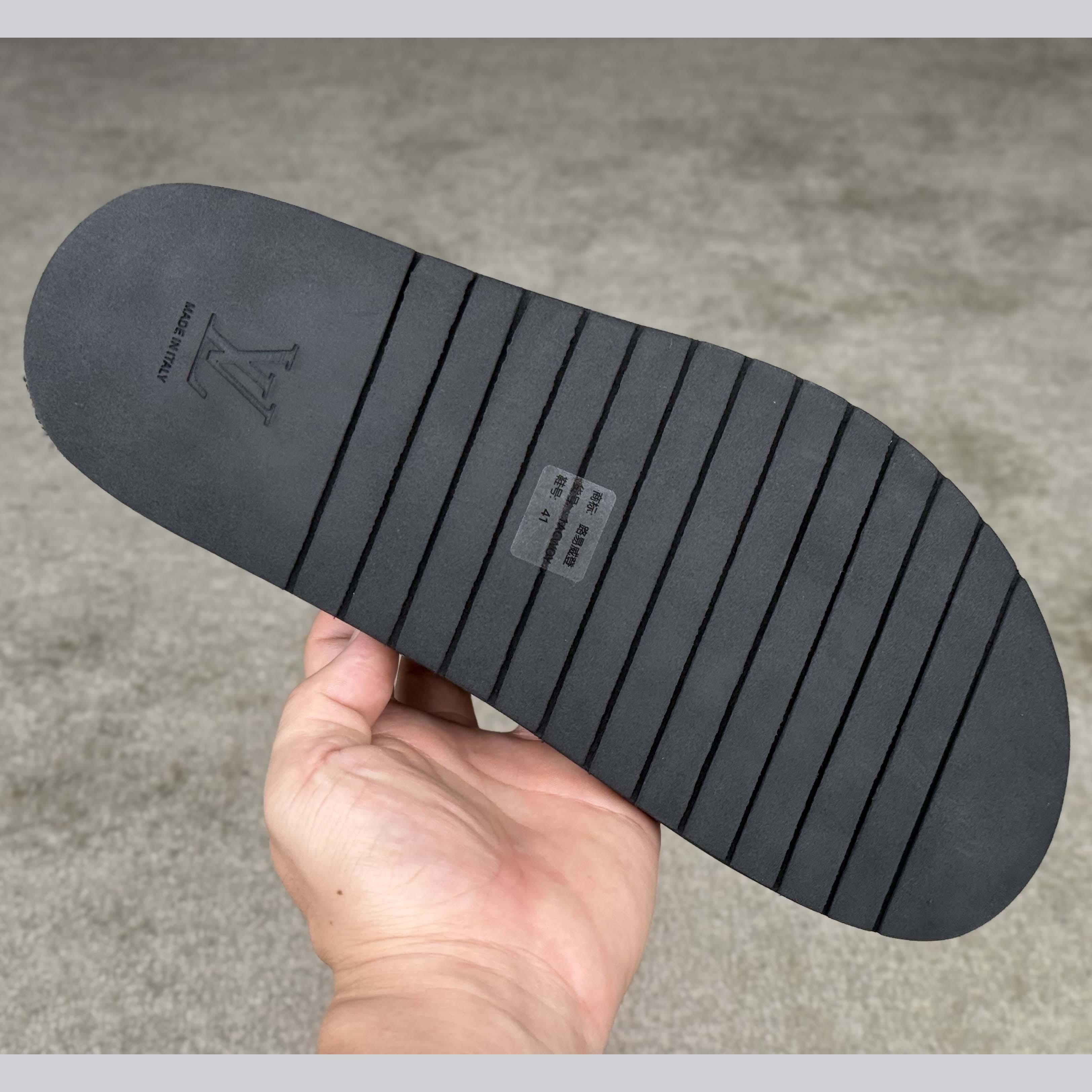 Louis Vuitton LV Oasis Mule    - DesignerGu