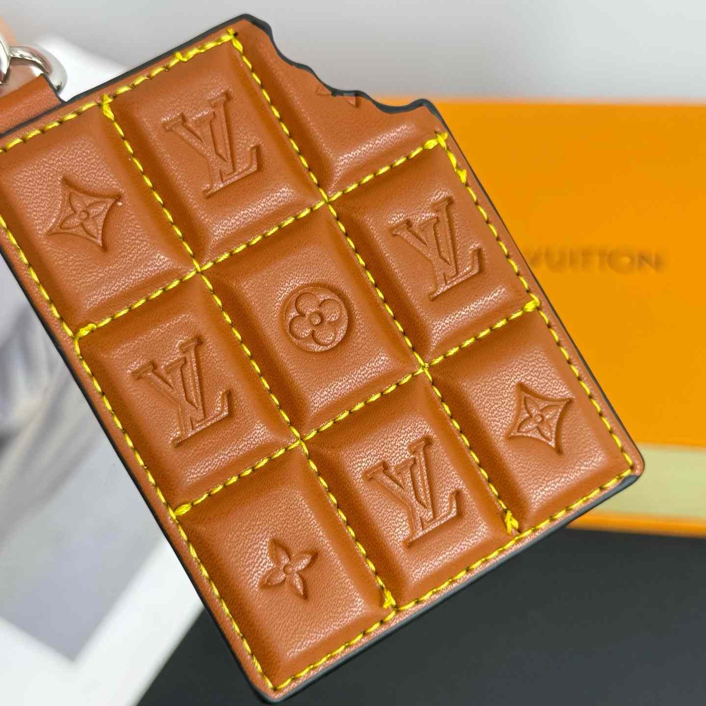 Louis Vuitton LV Chocolate Bar Figurine Key Holder And Bag Charm   M01478 - DesignerGu
