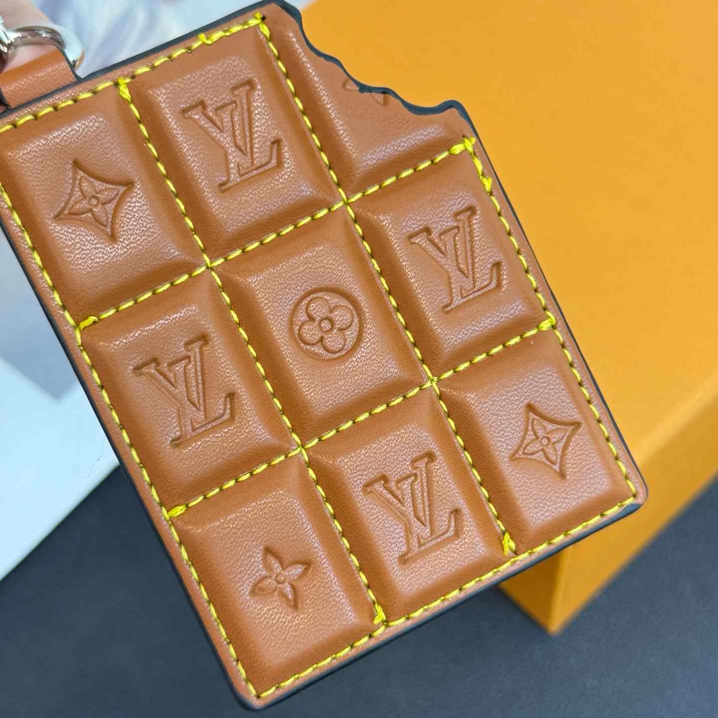 Louis Vuitton LV Chocolate Bar Figurine Key Holder And Bag Charm   M01478 - DesignerGu