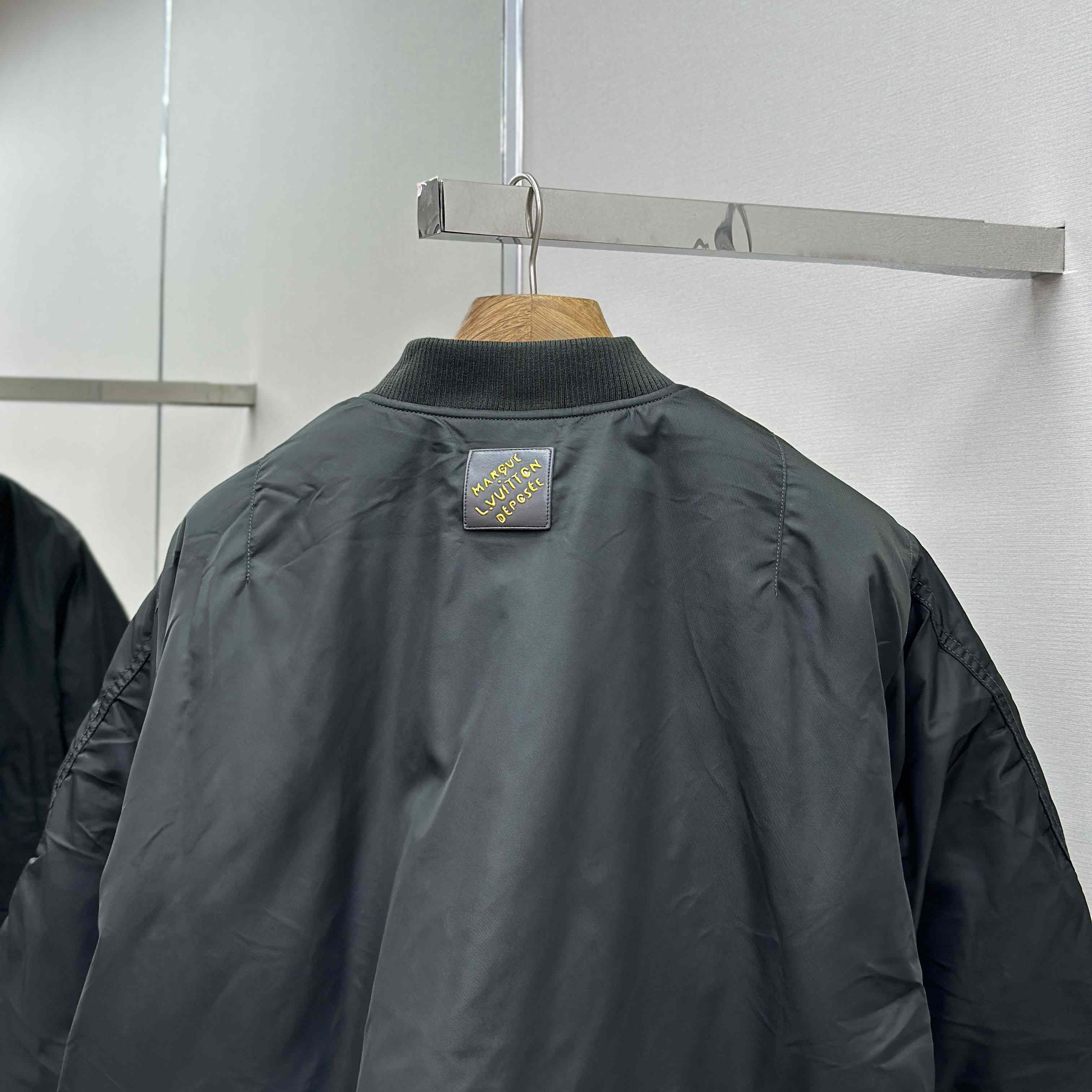 Louis Vuitton Cropped Bomber   1AIMS2 - DesignerGu