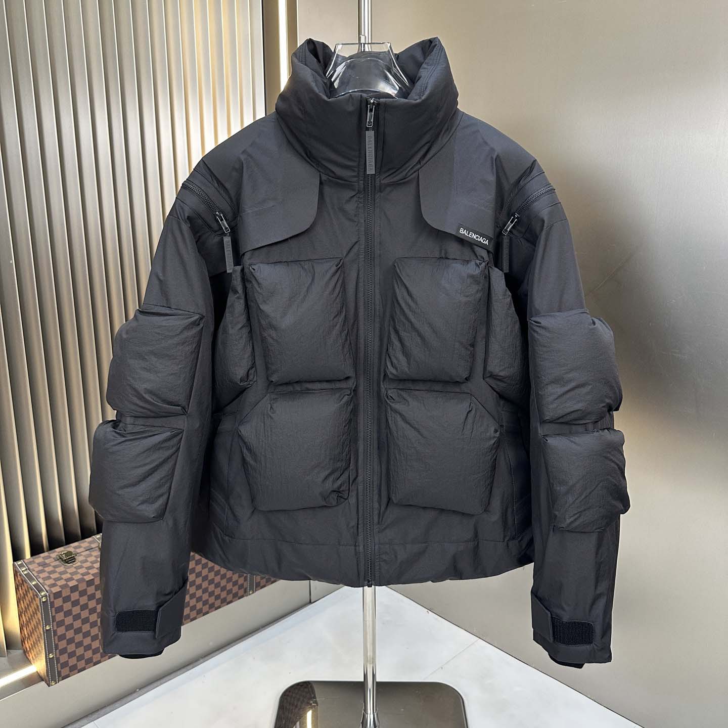 Balenciaga Puffer Jacket - DesignerGu