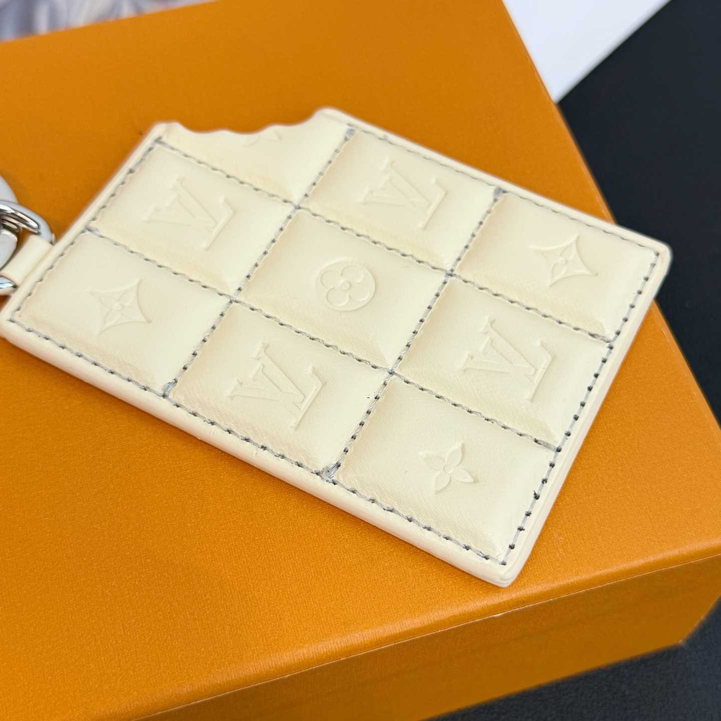Louis Vuitton LV Chocolate Bar Key Holder and Bag Charm   M02875 - DesignerGu