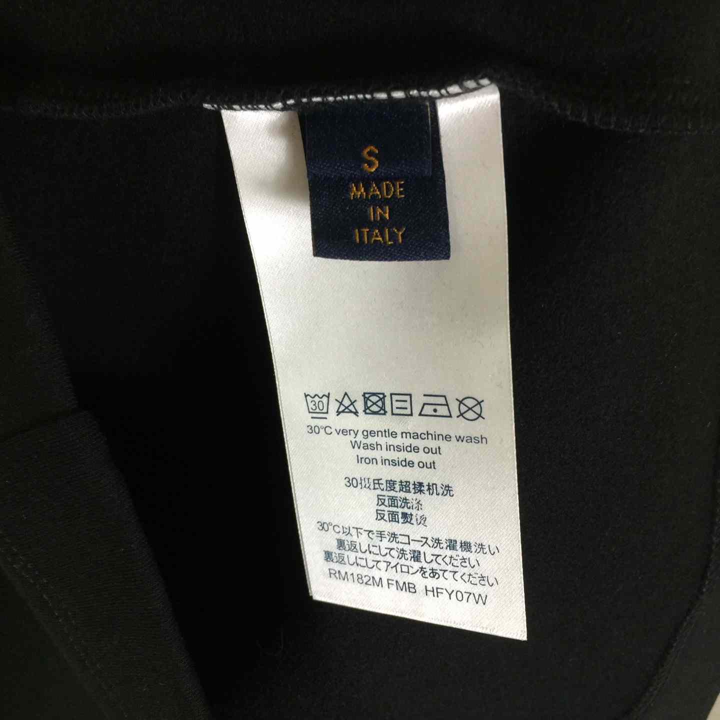 Louis Vuitton Embossed LV Long-Sleeved T-Shirt - DesignerGu