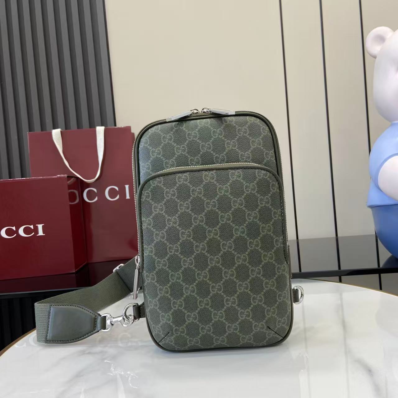 Gucci GG Monogram Small Slingbag - DesignerGu