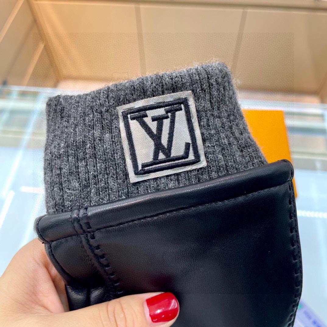 Louis Vuitton Men's Gloves  - DesignerGu