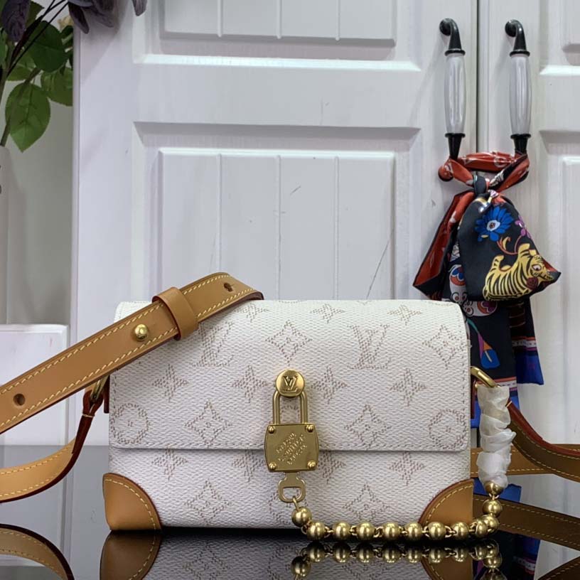 Louis Vuitton Steamer Wearable Wallet    M14686 - DesignerGu