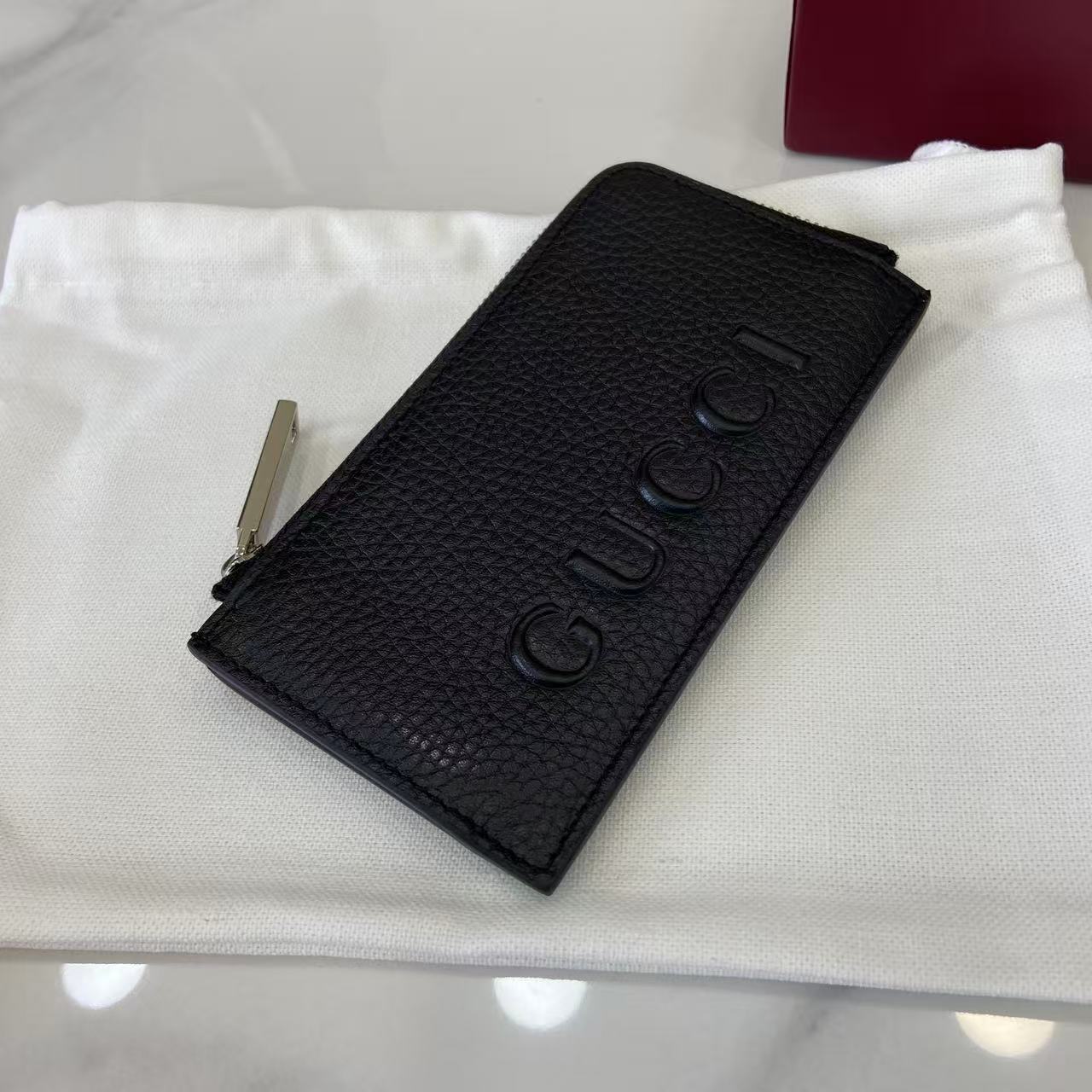 Gucci Zip Card Case With Logo - DesignerGu