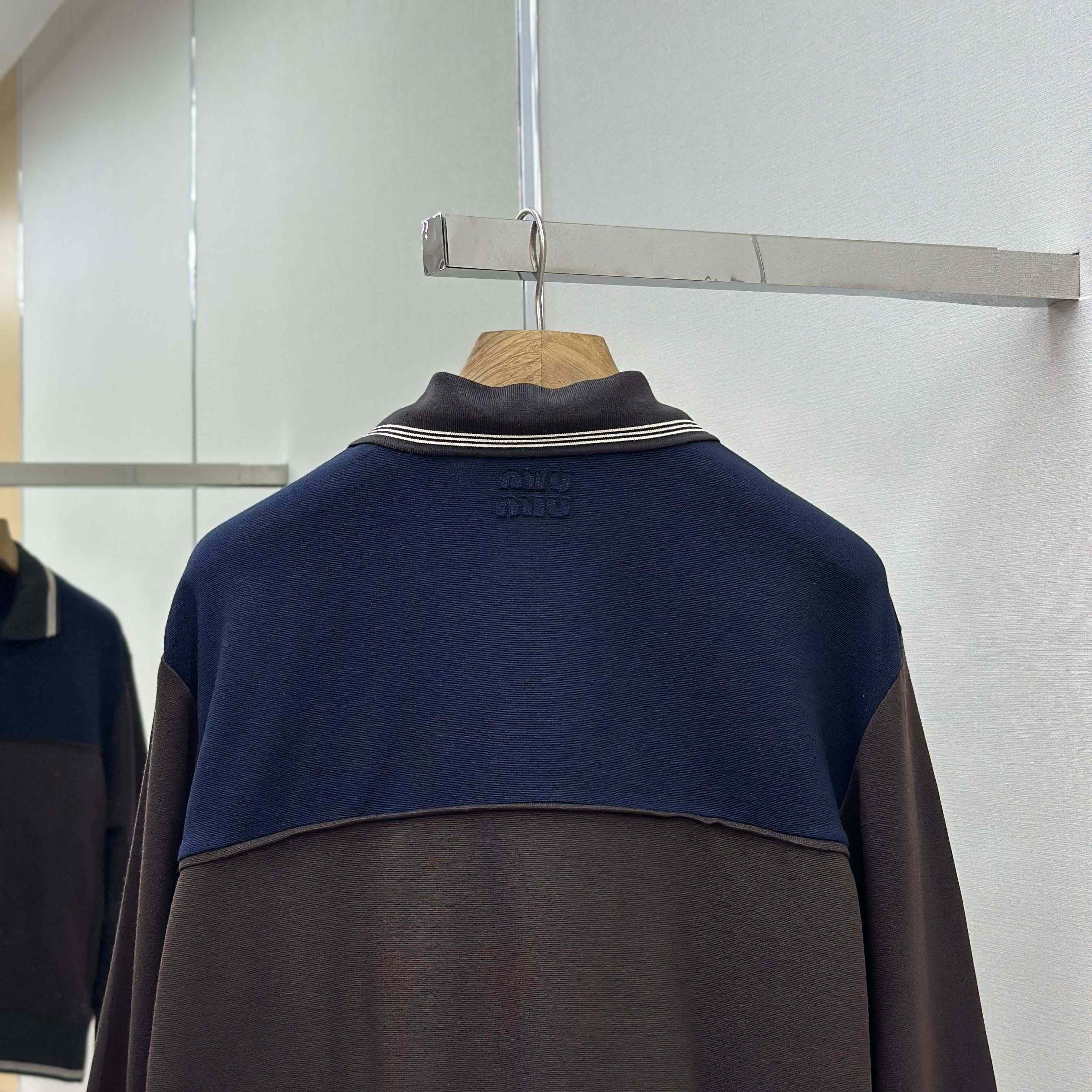 Miu Miu Zipper Sweatshirt - DesignerGu