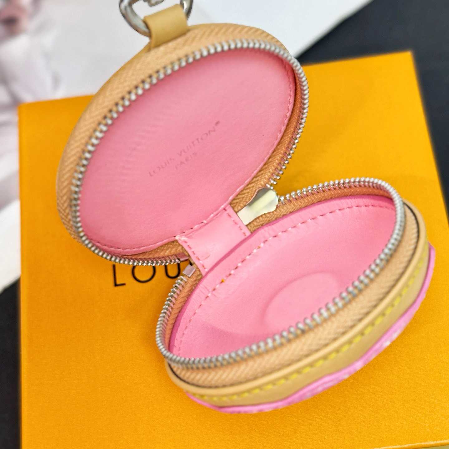 Louis Vuitton LV Donut Bag Charm    - DesignerGu
