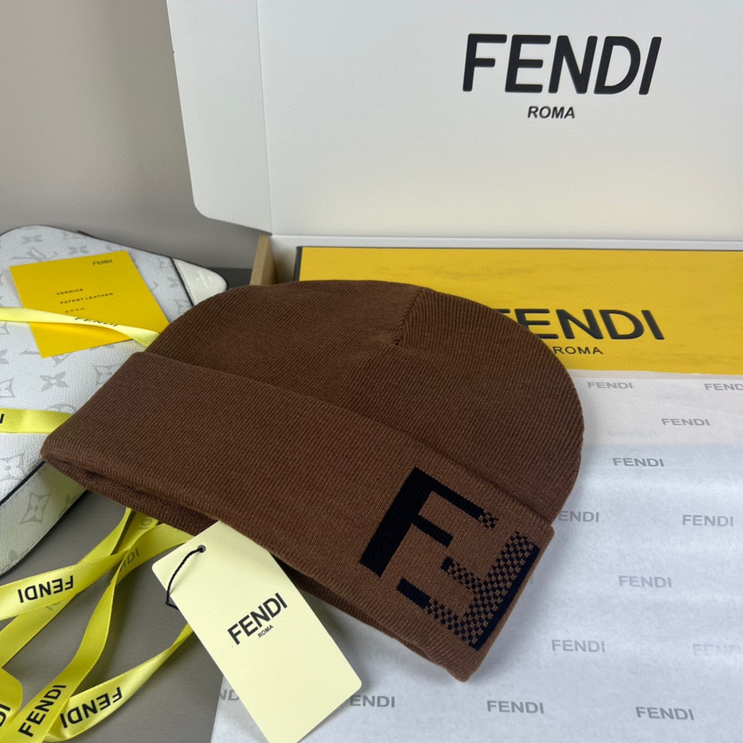 Fendi FF-jacquard Beanie - DesignerGu