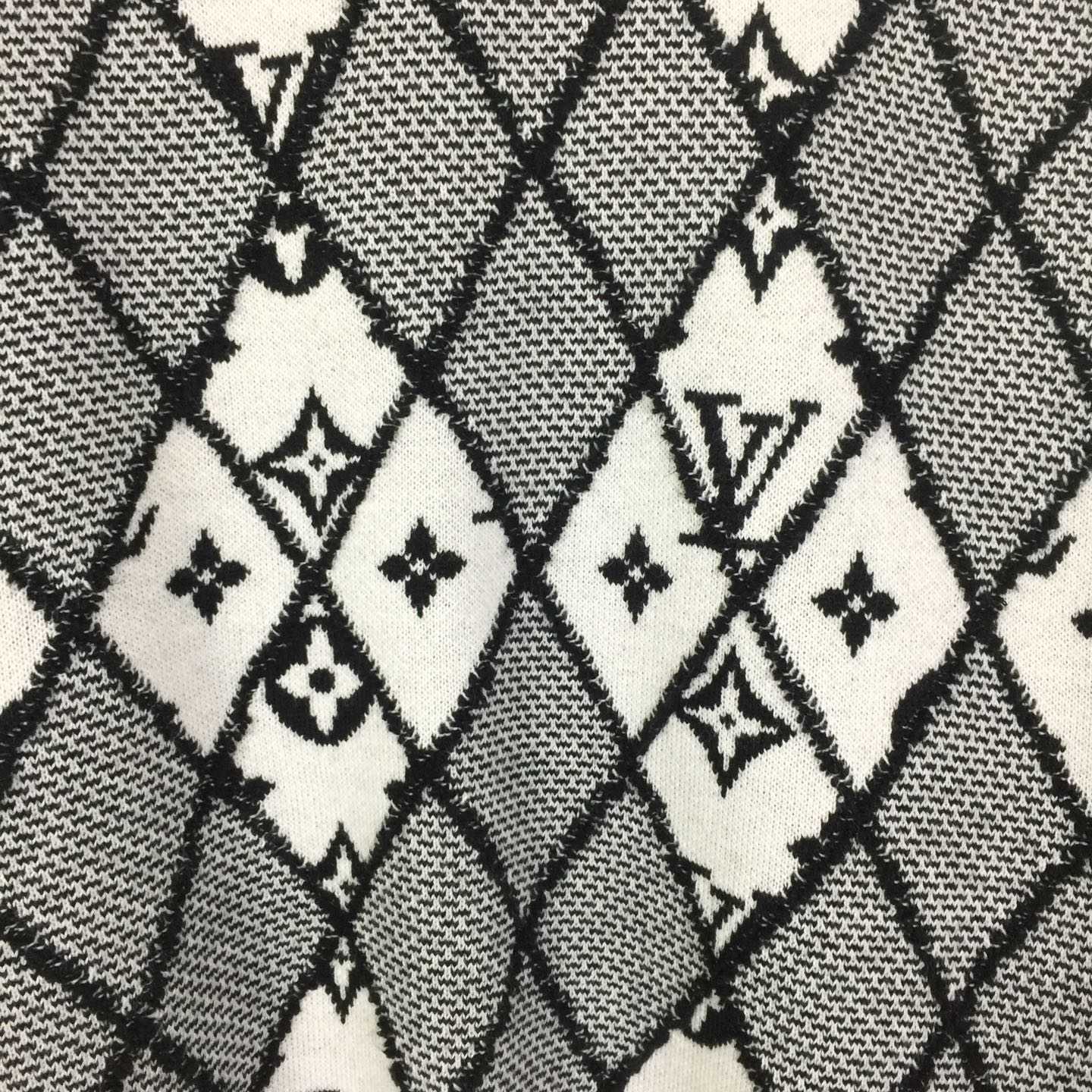 Louis Vuitton Wool Blend Pullover - DesignerGu