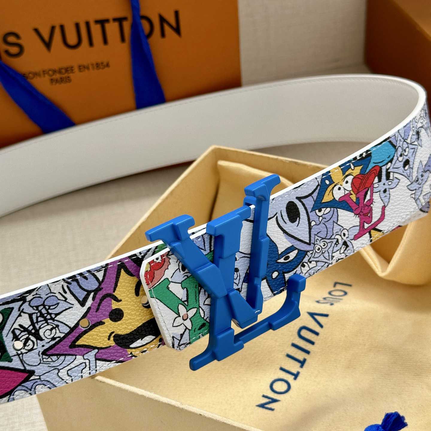 Louis Vuitton LV Initiales 40mm Reversible Belt   - DesignerGu