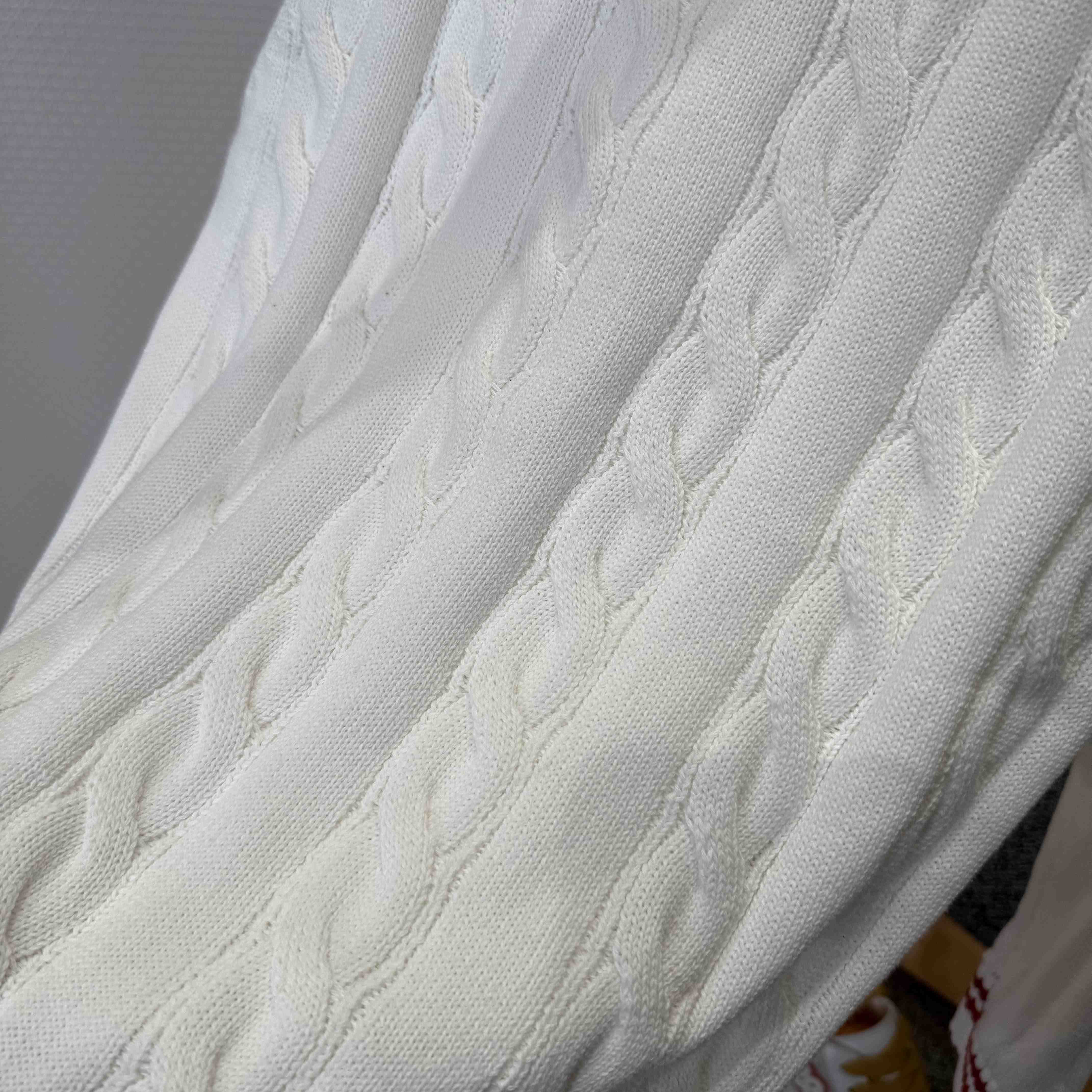 Louis Vuitton Preppy V-Neck Cable Pullover   1AIJYR - DesignerGu