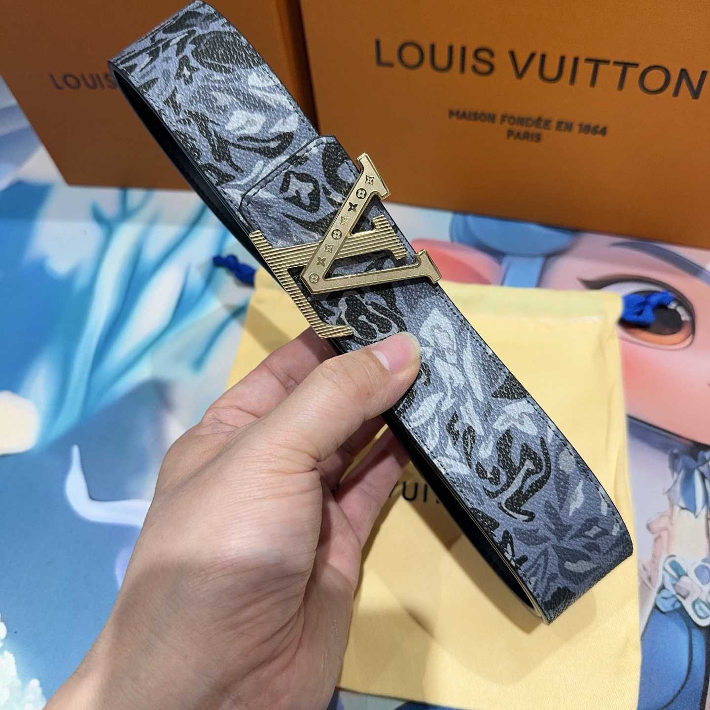 Louis Vuitton 40mm Reversible Belt  - DesignerGu